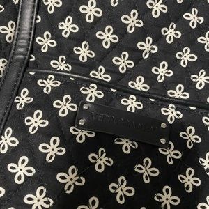 Vera Bradley purse. Tons of compartments inside